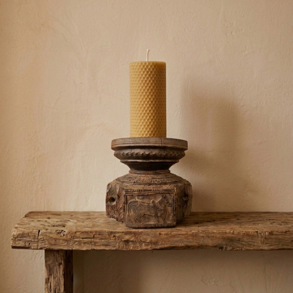Candelabro de madera tallada a mano de India